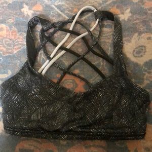 Lululemon free time be wild bra, size 2